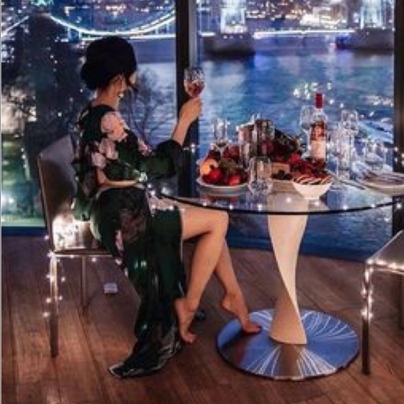 Meet your Posher, Kim - Picture 1 of 1